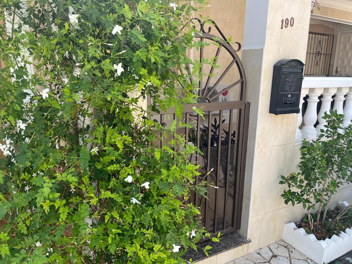 La Marina Urb, Beautiful 4 Bedroom House, Alicante, San Fulgencio, Spain La Mariña Exterior foto
